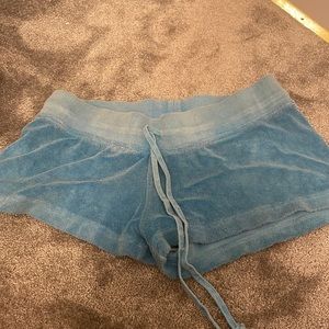 size L blue hard tails